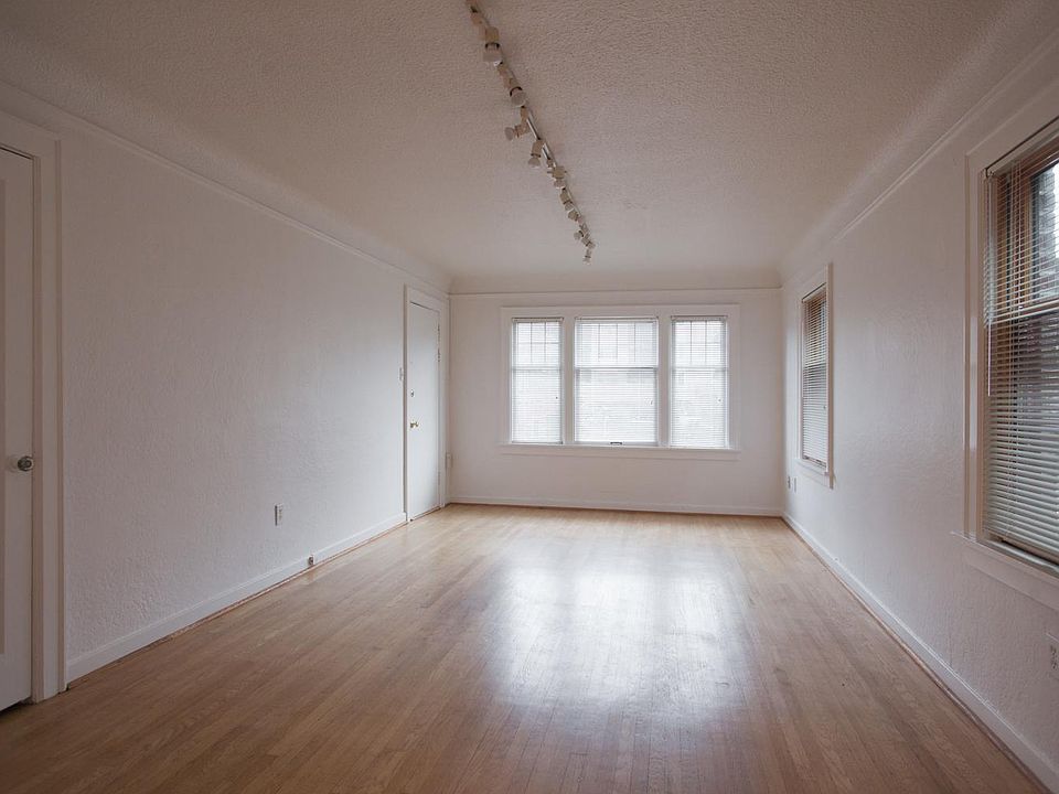 1st image of 715 10th Ave E #2