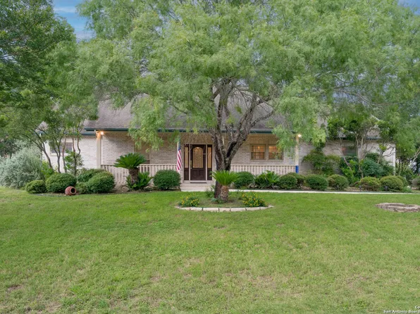 9345 BLUEBELL DR, San Antonio, TX 78266