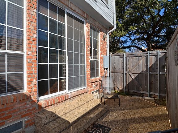 4th image of 3415 McFarlin Blvd #A1