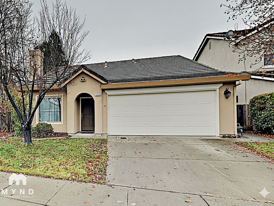 1st image of 133 Bridgeway Ct