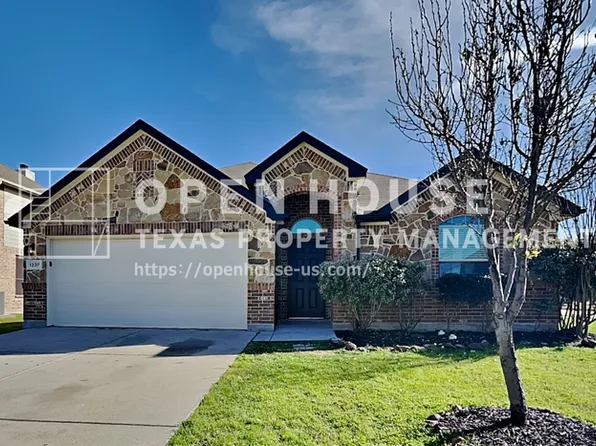 1337 Shelley Dr, Burleson, TX 76028