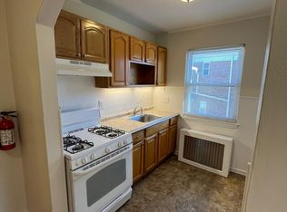 365 E 27th St FLOOR 1, Paterson, NJ 07514