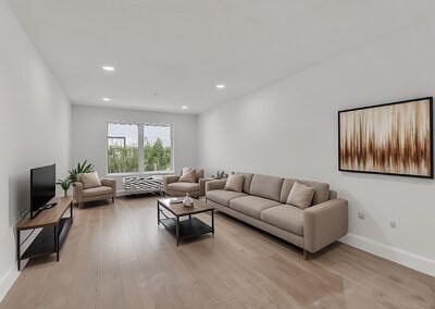 4th image of 74 Broadway St #11528980