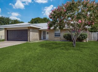 750 Forest Park Pl, Grand Prairie, TX 75052