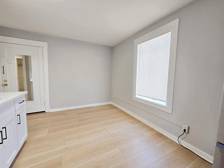 1500 7th Ave #1 — Photo 3