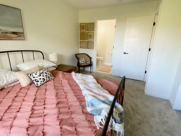 149 Riverview Dr — Photo 6