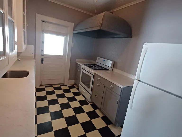 214 Funston Pl #3 — Photo 9