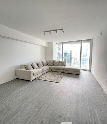 3rd image of 475 Brickell Ave APT 4510