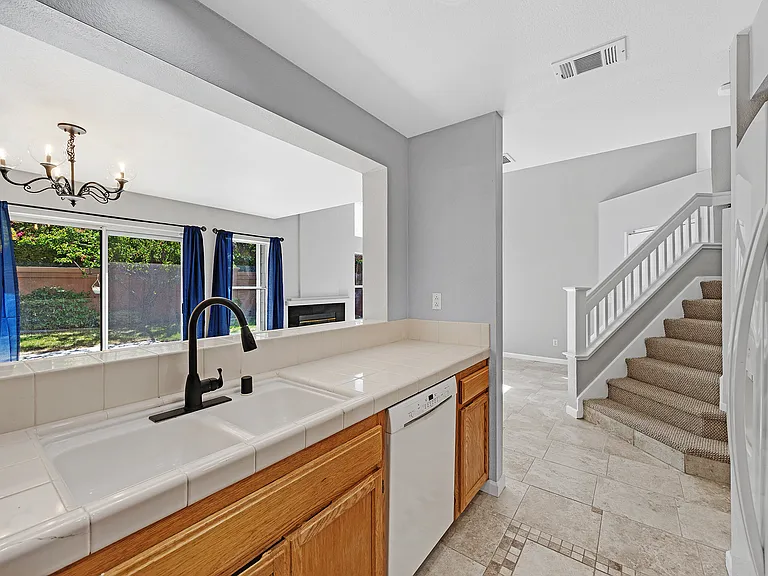 3218 W Las Positas Blvd — Photo 11
