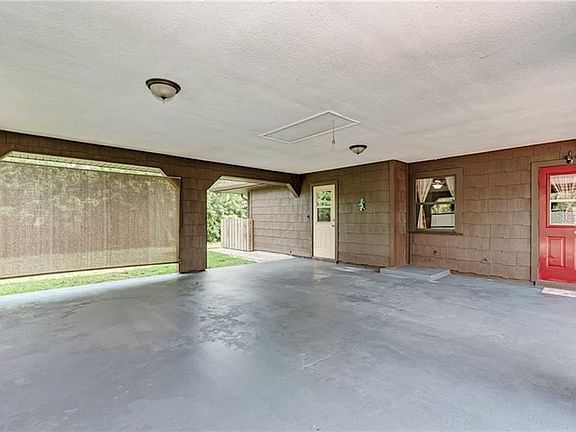 5th image of 14131 Pittenger Ave