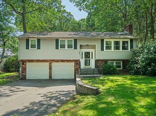 133 Russell Ln, Abington, MA 02351