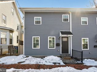 54 Hanover St, Pemberton, NJ 08068