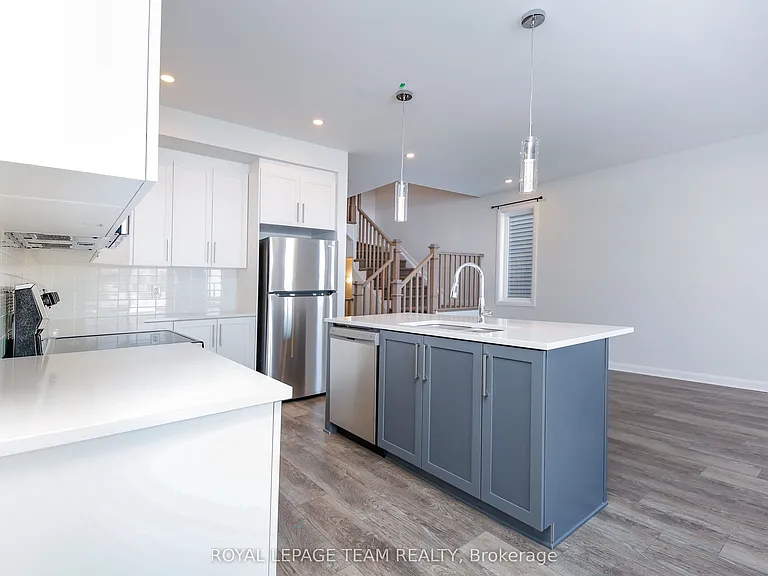 645 Hamsa St — Photo 15