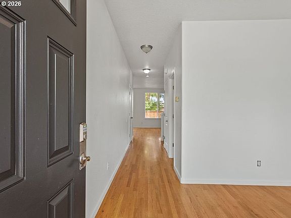 3rd image of 4118 NE 35th Ave