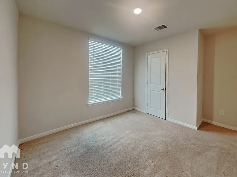 10397 Sweetwater Creek Dr — Photo 14