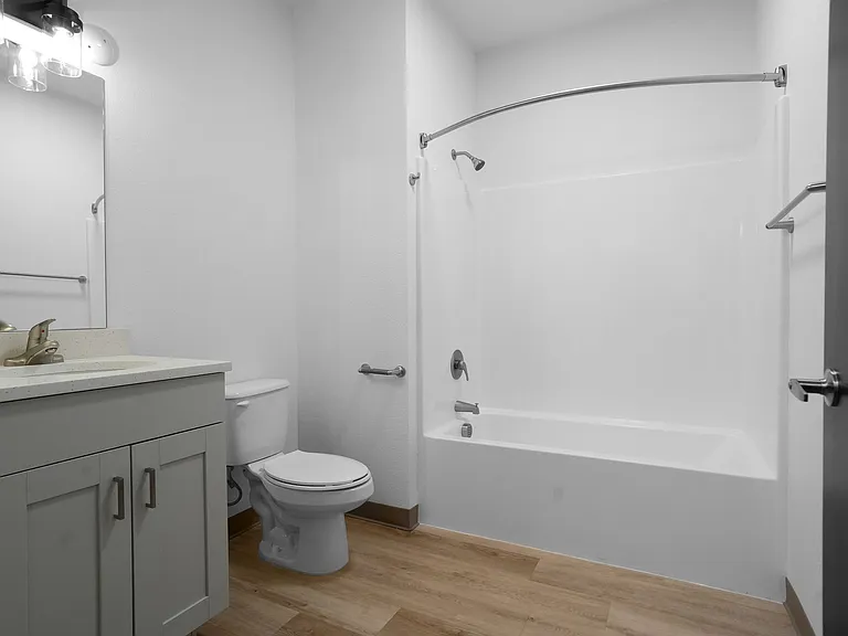 Riddell Rd Apartments — Photo 25