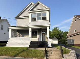 13 Hawk St, Amsterdam, NY 12010
