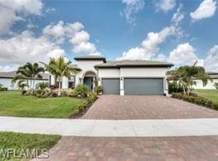 9741 Everglades Dr, Naples, FL 34120