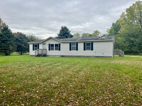 667 126th Ave, Shelbyville, MI 49344