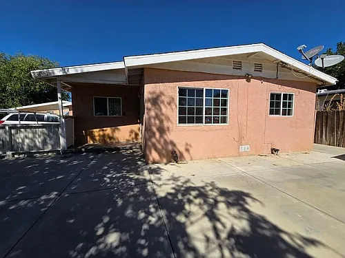 38577 Friendly Ave Photo 1