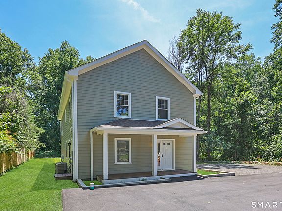 3rd image of 247 Eckart Street