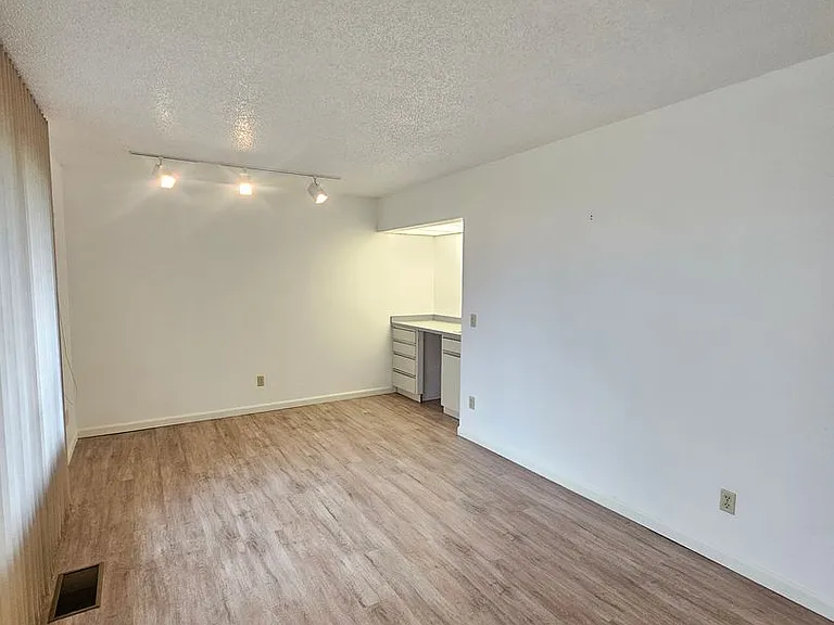 1388 Road F.8 NE #206 — Photo 4
