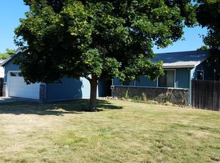 293 Arnwood St, Medford, OR 97501