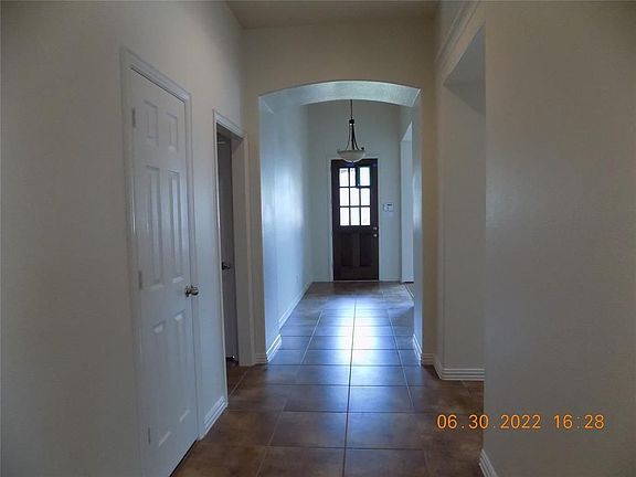 2nd image of 28222 Chalet Park Dr