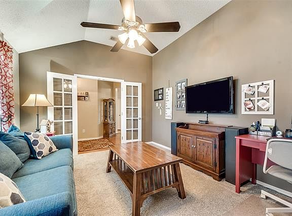 2nd image of 853 High Cotton Ln