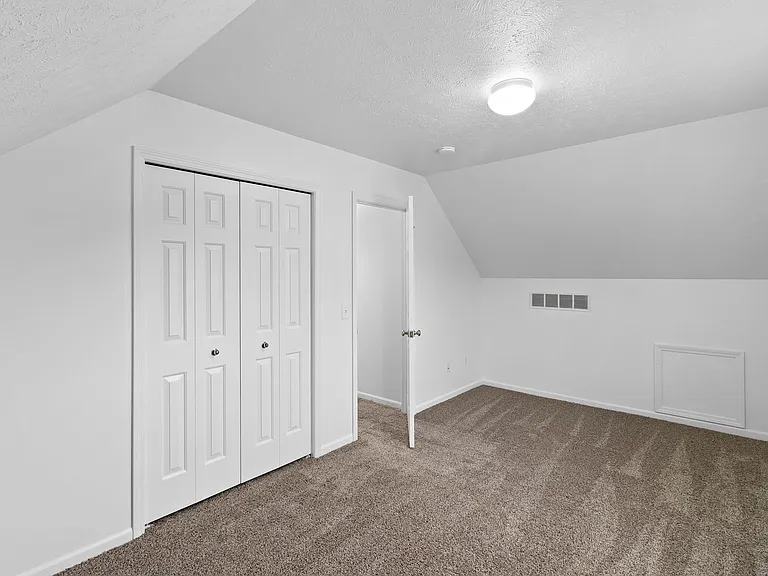 711 Cattail Ln — Photo 17