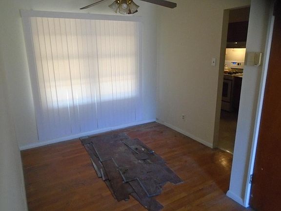 2nd image of 9905 Glen Owen Dr