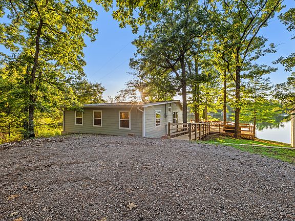 4th image of 710 County Road 1699