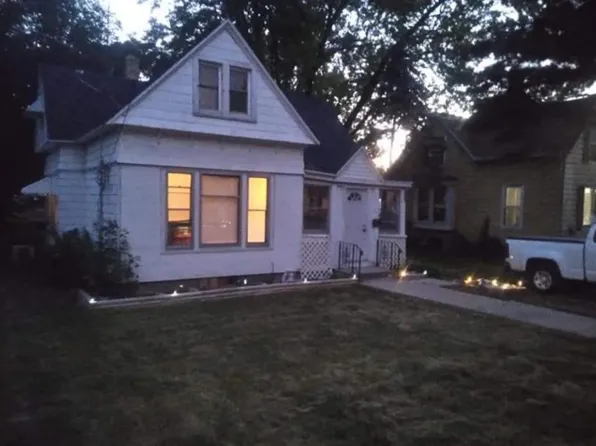 419 Van Buren Ave, Dixon, IL 61021
