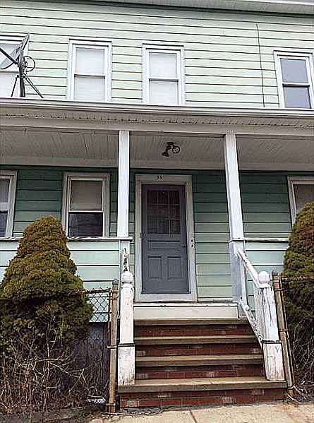1st image of 59 Saint Elizabeth St