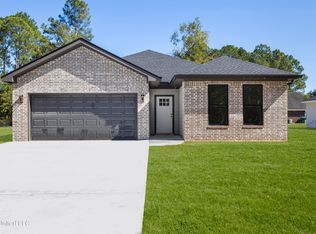 2840 Honduras Dr, Gautier, MS 39553