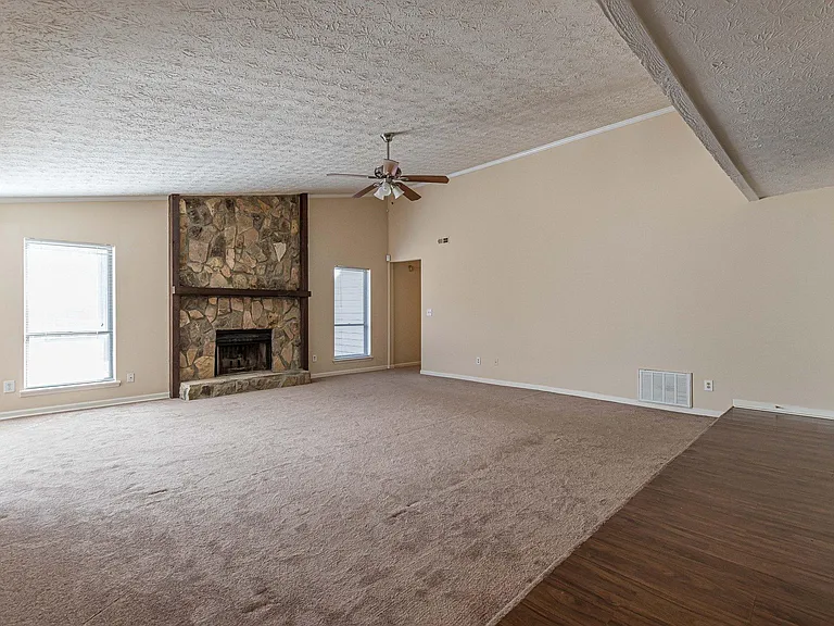 228 Avalon Way — Photo 5