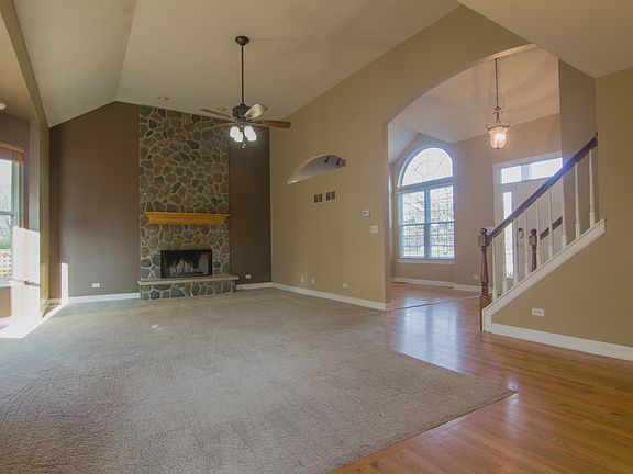 2nd image of 25530 Cinnamon Ct