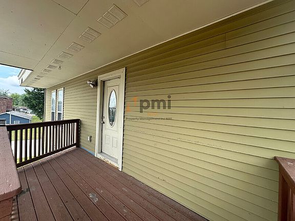 3rd image of 12910 Cline Ave #D