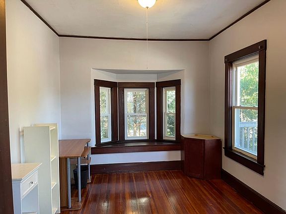 3rd image of 274 Belmont St