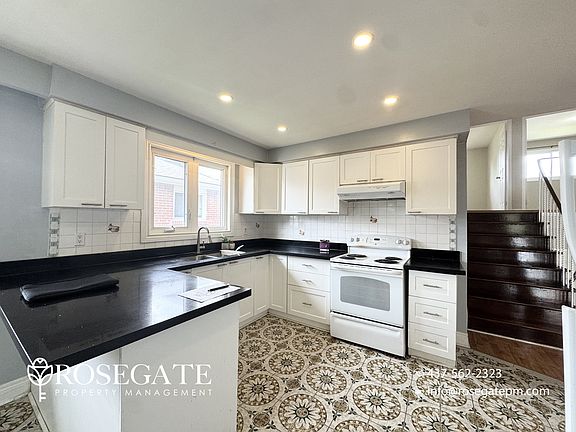 2nd image of 11 Roseville Dr #1