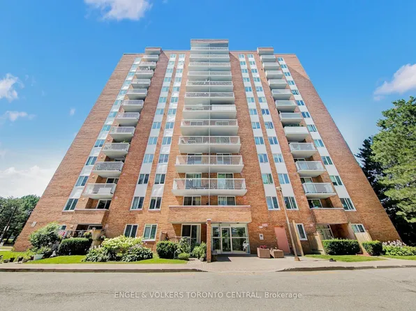 15 Sewells Rd #606, Toronto, ON M1B 3V7