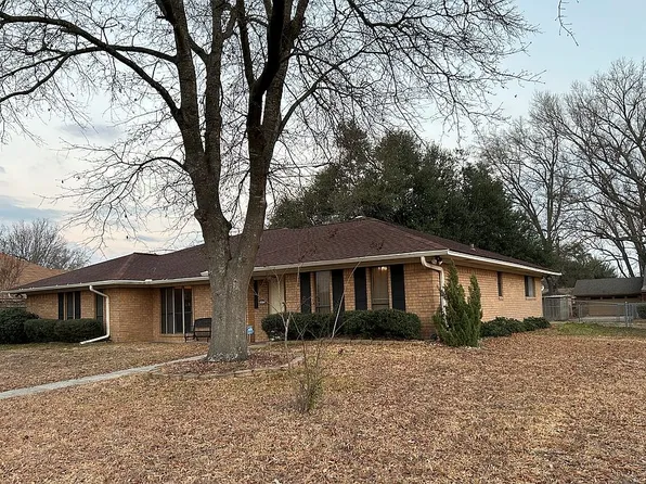 413 Alan Dr, Mount Pleasant, TX 75455