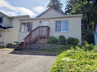 1633 Bayview Dr W, Bremerton, WA 98312