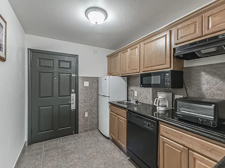1025 Swanson St — Photo 84