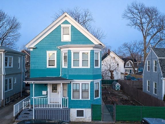 2nd image of 238 Tremont St