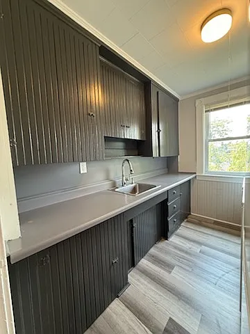 213 Laurel St #5 — Photo 6