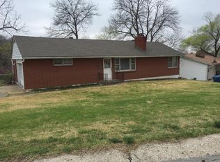 1 NW 67th St, Gladstone, MO 64118