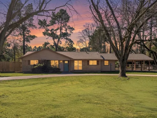 44271 Highway 105, Batson, TX 77519