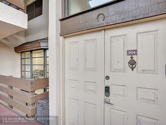 4th image of 101 SW 96th Ter APT 204
