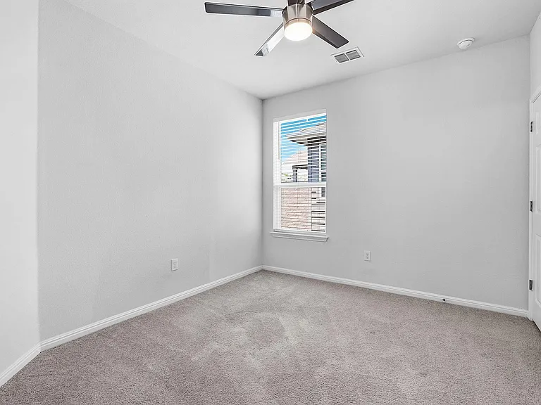 10221 Forest Grove Dr — Photo 25
